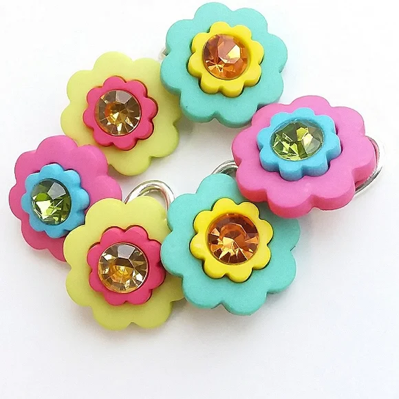 4/$20 Daisy flower shoelace charm for roller skates tennis shoes or boots - Picture 4 of 13